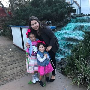 Meet your Posher, Efrain